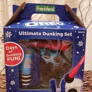 Oreo Ultimate Dunking Set